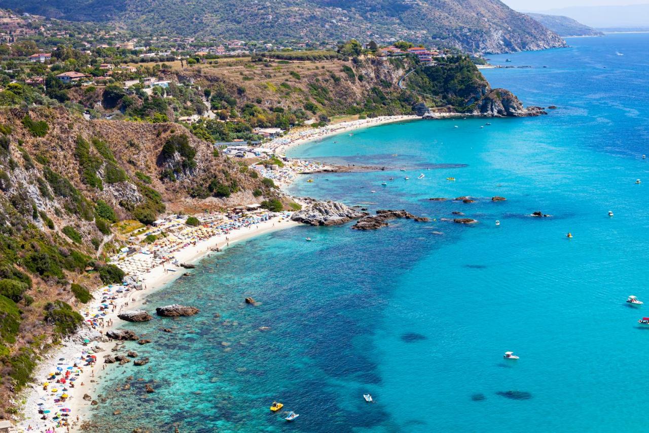 Cichello Apartments Capo Vaticano Eksteriør bilde